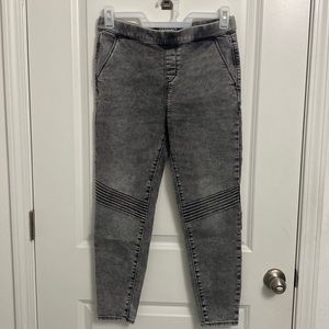 LEVI’S gray High-rise Jegging